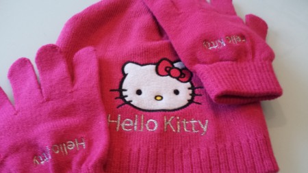hello kitty sjaal en handschoenen