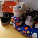 'Ik geloof niet meer in Sinterklaas hoor!' Schoen opzetten - Sinterklaas