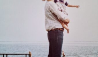 Met pa bij het IJsselmeer